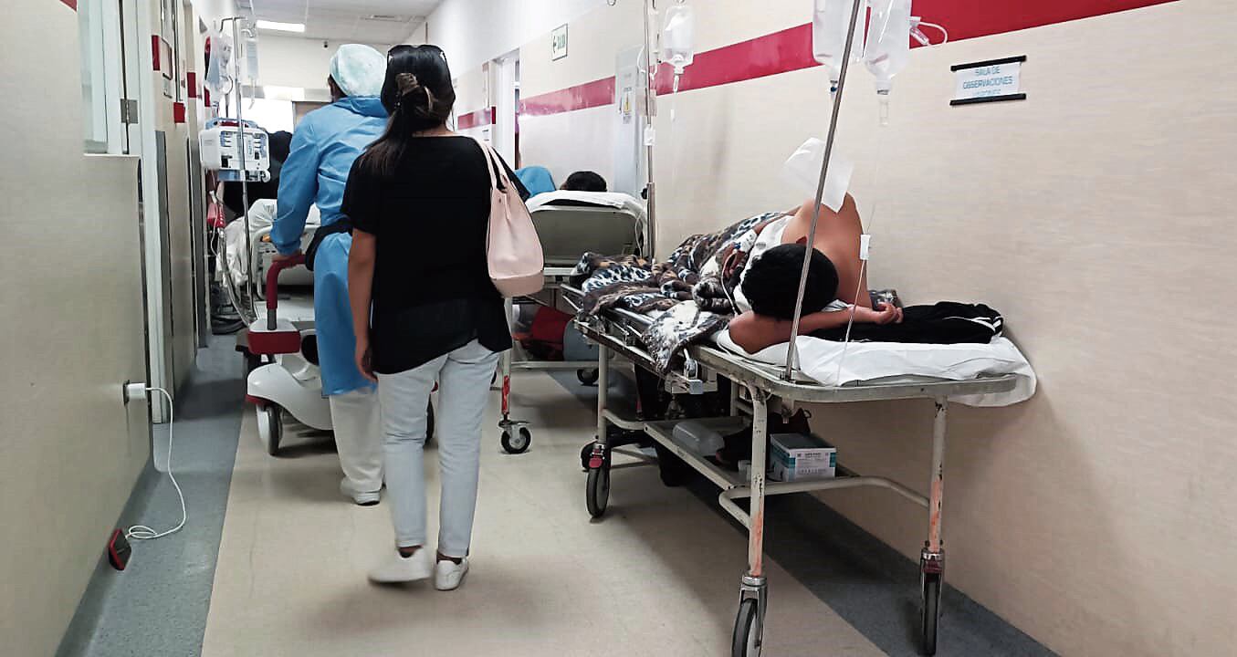 Heridos fueron llevados al hospital Goyeneche. (Foto: Difusión)