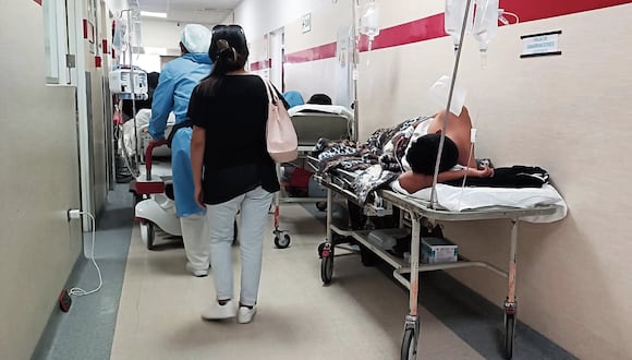 Heridos fueron llevados al hospital Goyeneche. (Foto: Difusión)
