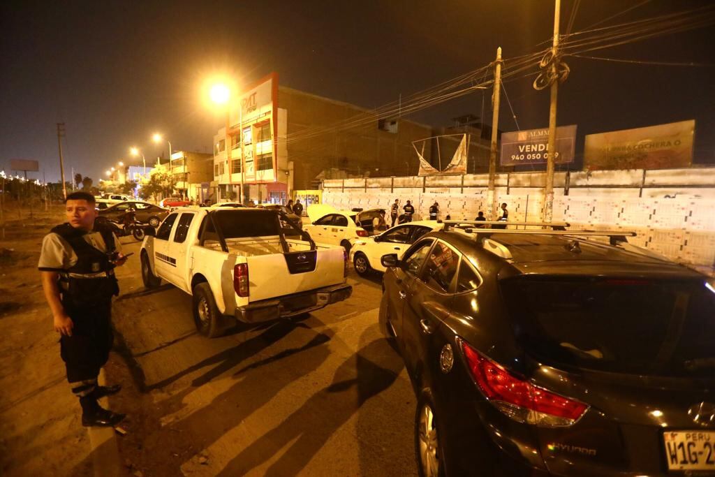 Detienen a 6 delincuentes que iban a bordo de 3 vehículos en Comas. Foto: César Grados/GEC