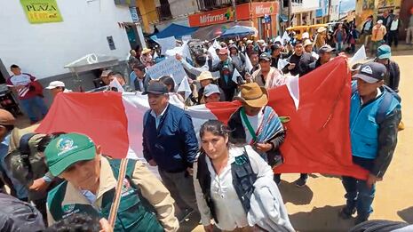 Los pobladores exigen culminar obras en Ayabaca