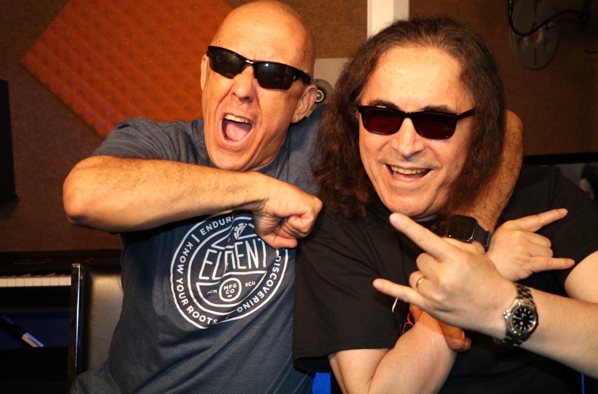 La banda peruana Autocontrol, conformada por Arturo Barrientos y Jorge Baglietto, anunció su regreso a Perú luego de más de una década. (Foto:Difusión)