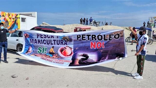 Piura: Maricultores protestan por el derrame de crudo en el mar