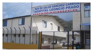 Denuncian que mujer da a luz en pasillo del hospital de Huamachuco 