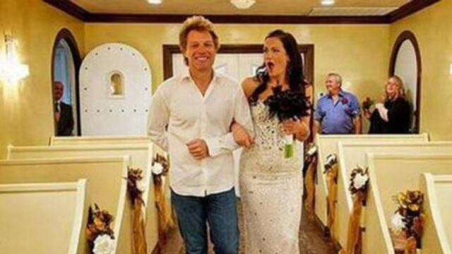 Las Vegas: Bon Jovi lleva al altar a una fan australiana 
