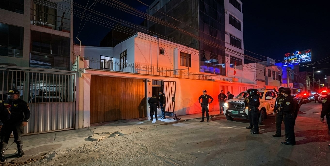 Delincuentes atacaron un inmueble situado a media cuadra de la Gerencia Regional de Salud de La libertad.