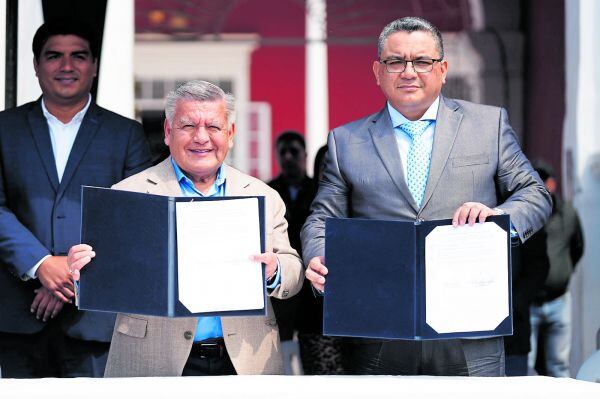 El ministro del Interior, Juan Santiváñez, aseguró que urge frenar avance del crimen organizado. Medida se tomará en Consejo de Ministros.