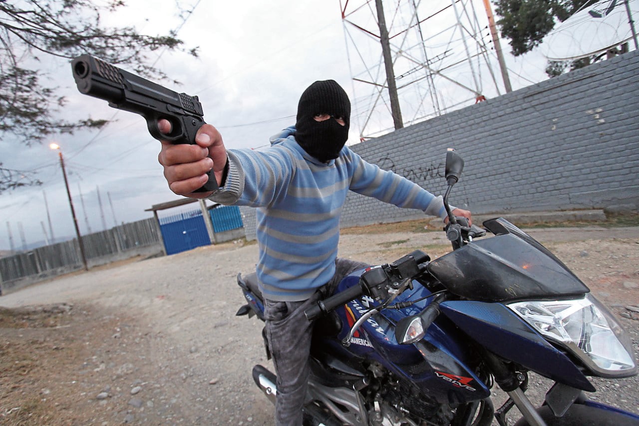 Ladrones usan armas de fuego. Foto: GEC.