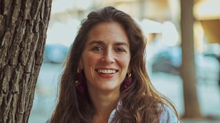 Claudia Paredes Guinand, escritora: “La literatura funciona para generar empatía” (Entrevista)