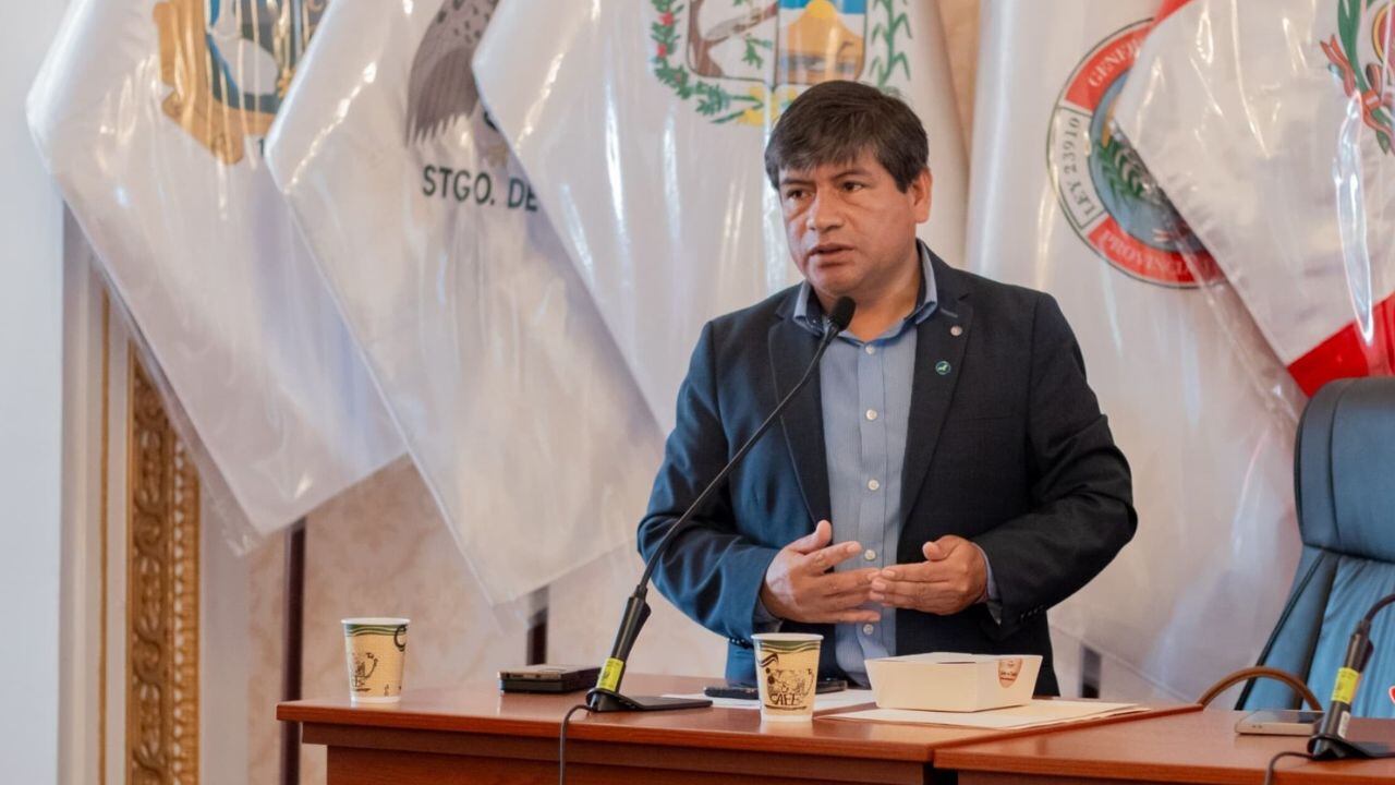 Poder Judicial condenó a tres años de prisión suspendida a Luis Rodríguez, tras hallarlo culpable del delito de falsedad ideológica. Certificado le sirvió para trabajar en la Ugel.