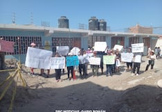 Padres protestan por obra paralizada en la I.E.I. Chala Sur - Arequipa: “Nuestros hijos merecen un colegio digno”