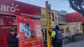 Retiran paneles publicitarios por afectar el Centro Histórico de Arequipa