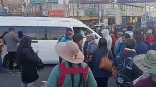 Transporte informal aprovecha para cobrar pasaje elevado ante falta de buses en Arequipa
