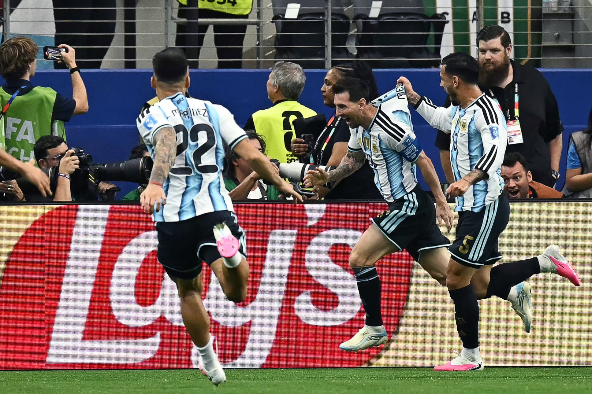 Argentina's forward #10 Lionel Messi (2nd R) celebrates with teammates after scoring his team's second goal during the 2026 World Cup Group J football match between Argentina and Austria at the Dallas Stadium in Arlington on June 22, 2026. (Photo by Paul ELLIS / AFP)