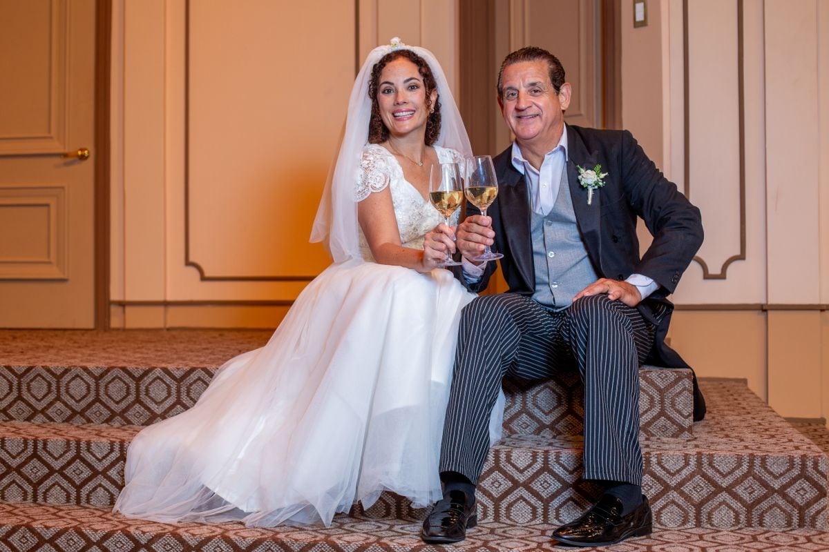 "Hay mucha confianza entre nosotros, y además, nos hemos conocido en las tablas y por eso me exige bastante, porque sabe lo que puedo dar. Sergio me gusta como director porque es bastante minucioso y creativo", dice Connie Chaparro sobre su esposo. .