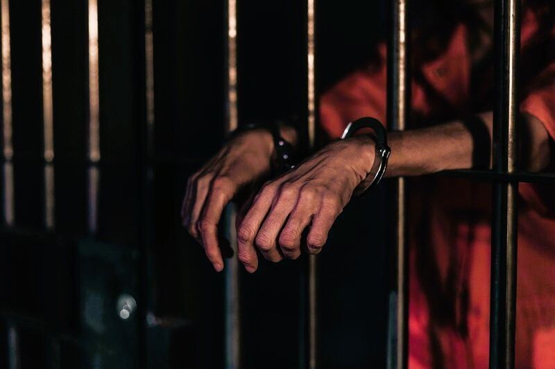 Presunto agresor padece retardo mental, pero pericias determinaron que distingue las acciones correctas de las incorrectas, por lo que deberá cumplir nueve meses de prisión preventiva.