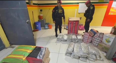 Detienen a hombre que pretendía viajar con 15 paquetes de marihuana de Trujillo a Lima