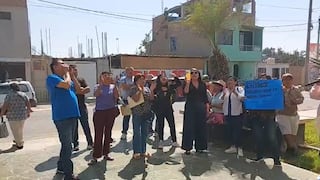Ica: extrabajadores de la Municipalidad de Los Aquijes protestan por pagos atrasados