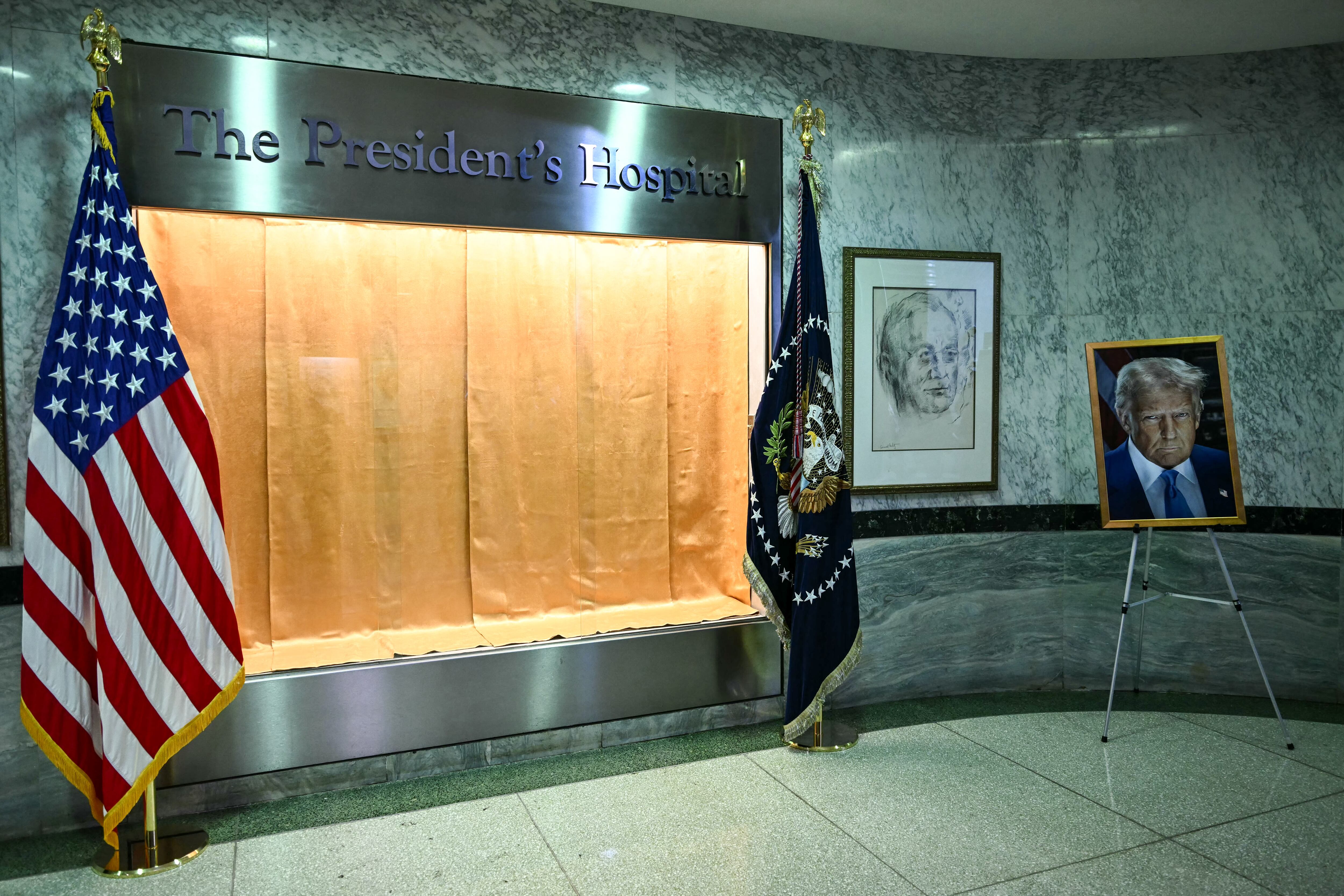 La Casa Blanca informó que el mandatario se realizó exámenes físicos y dentales en medio de nuevas evaluaciones sobre su estado de salud y capacidad física. (Photo by Kent NISHIMURA / AFP)