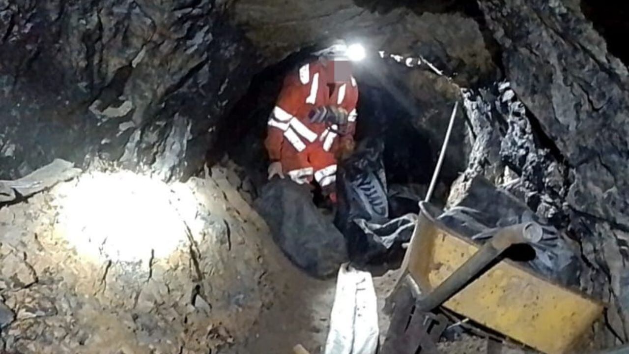 Cuatro delincuentes ejecutaron el atentado con el objetivo de apropiarse de zona minera.