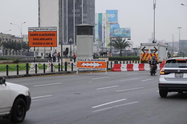 Así se ve el cierre del paso a desnivel de la Vía Expresa por obras de la Línea 2 del Metro (Fotos: Hugo Pérez/GEC)