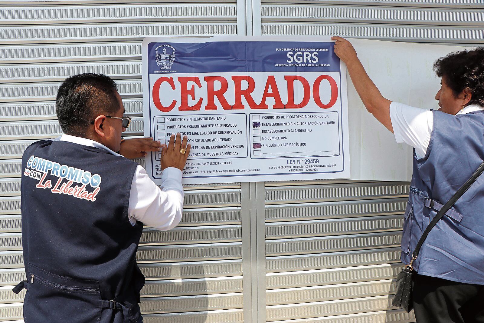 Yuri Armas, director de ADAS, cuestiona que establecimiento de salud que más permisos otorgó de manera irregular no esté comprendido en el proceso de investigación.