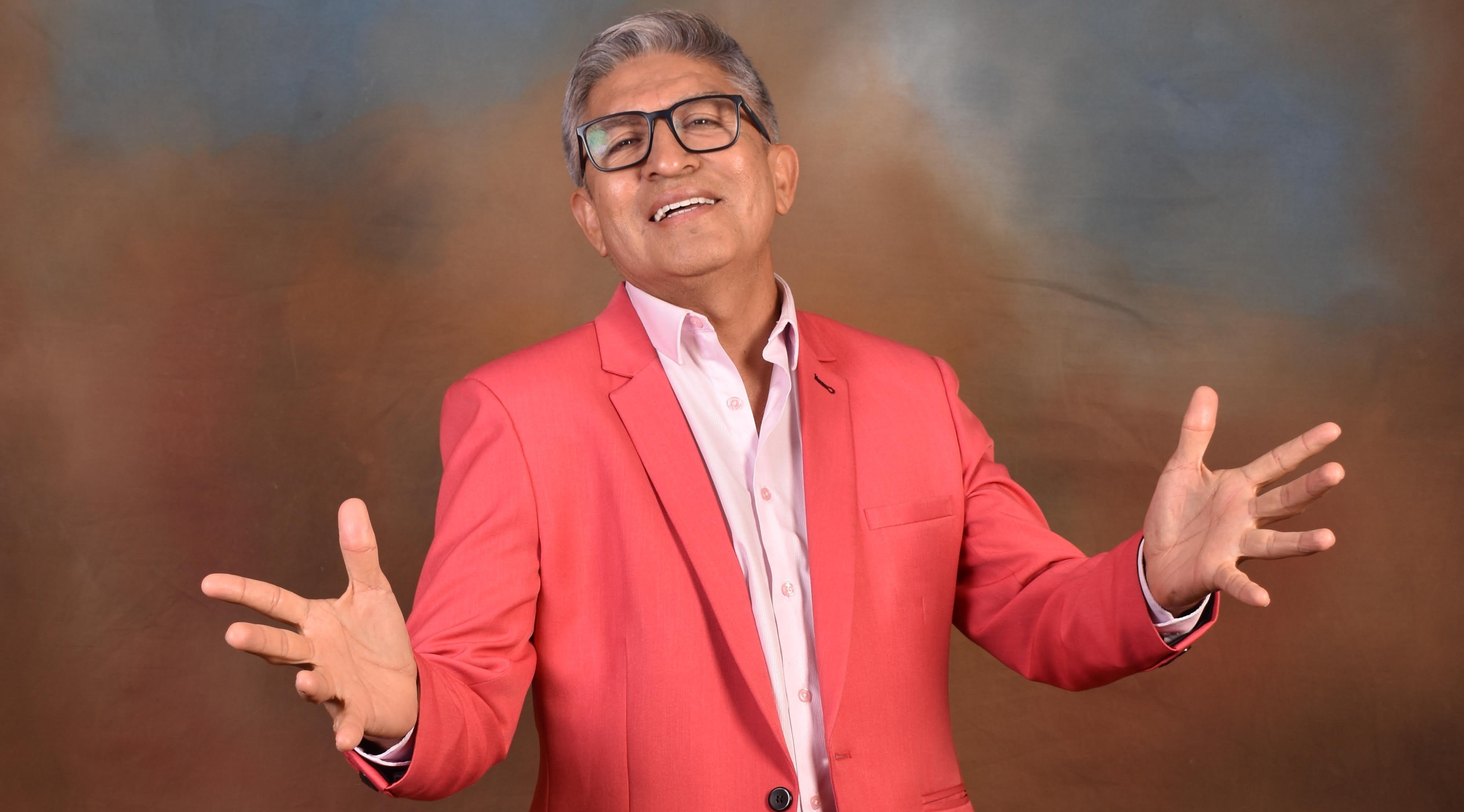 Este viernes 20 de marzo, Fernando Armas presenta su espectáculo "Risas sin IA" en el Centro de Convenciones Bianca.