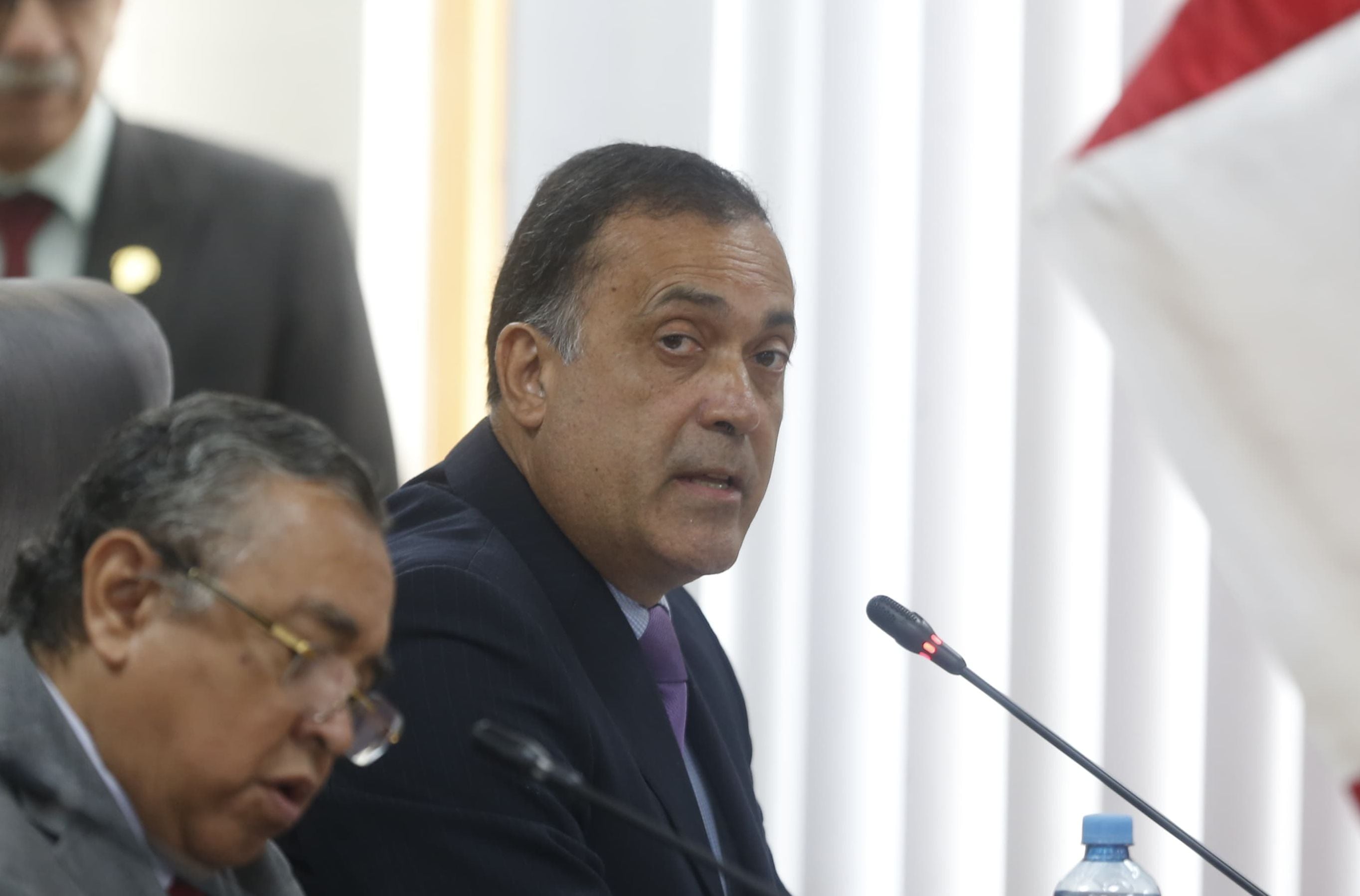 El cirujano Mario Cabani ha declarado en anteriores fechas ante la Comisión de Fiscalización confirmando la cirugía de Dina Boluarte. (Foto: GEC)