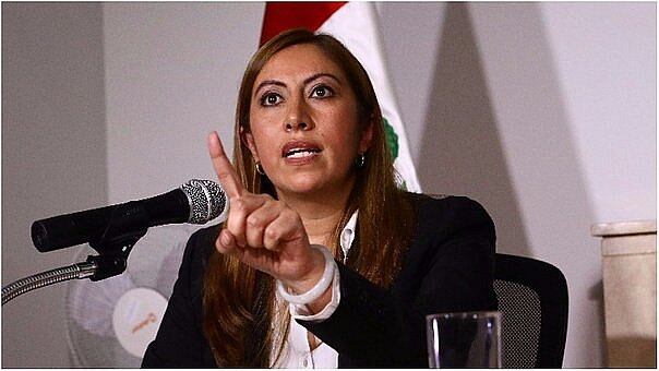 La exprocuradora Katherine Ampuero señala que la denuncia de Soto va a generar que por cualquier caso particular, los congresistas ya no busquen un abogado particular sino al procurador.