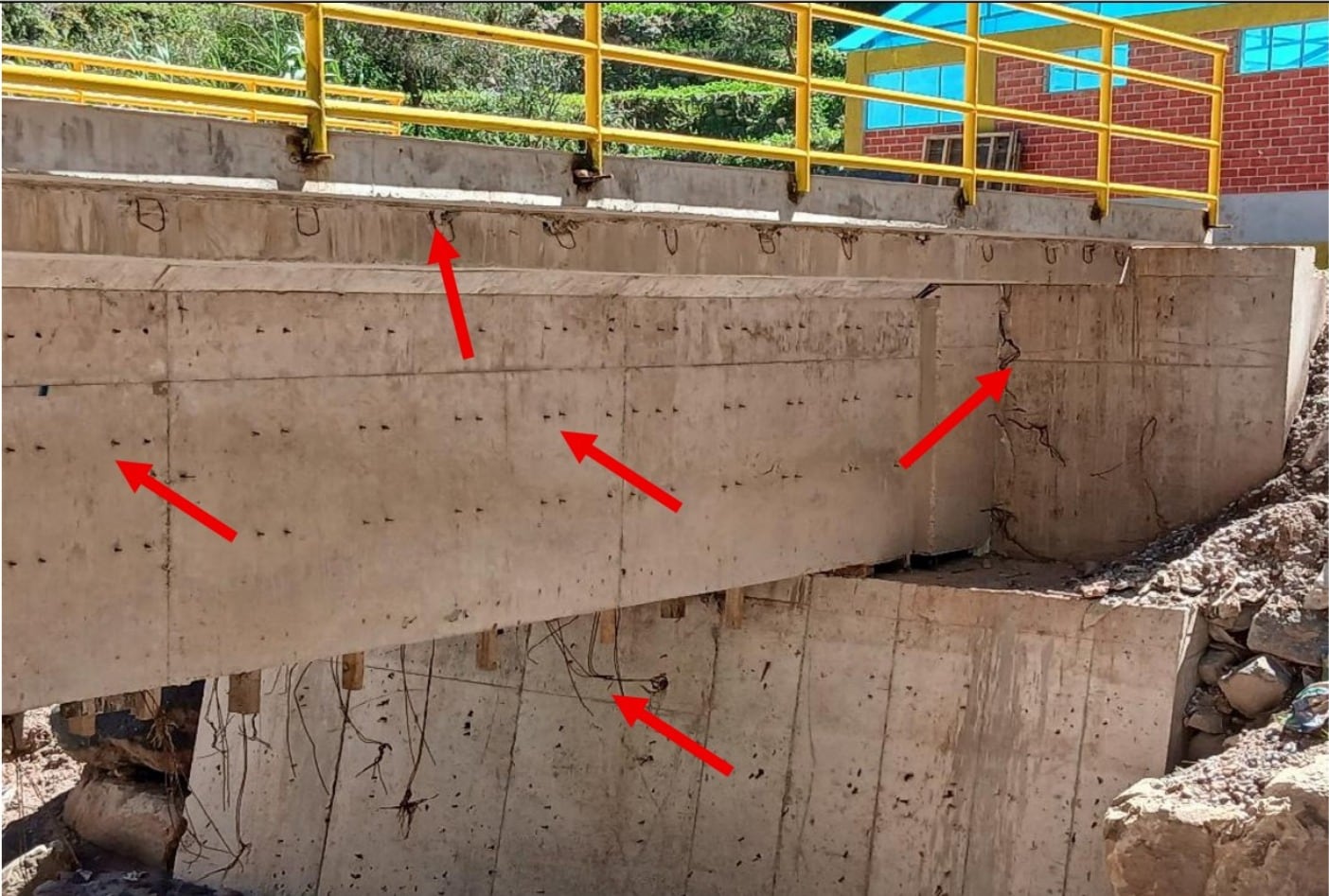 Ejecución del puente en el distrito de Toro, La Unión. Foto: Contraloría.