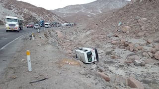 Catorce heridos en choque de miniván y automóvil en el ingreso a Arequipa: Conoce AQUÍ la lista de pasajeros 