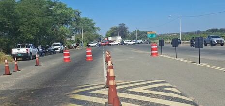 Piura: Transportistas bloquean carretera en Sullana