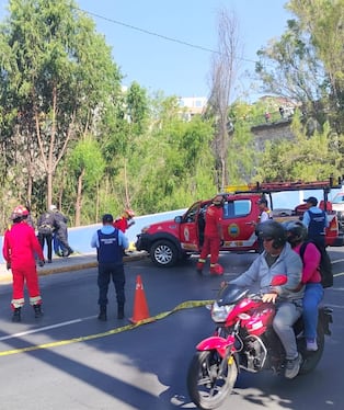 Autoridades recuperan cuerpo de varón hallado en el río Chili. (Foto: Álvaro Figueroa/@photo.gec)