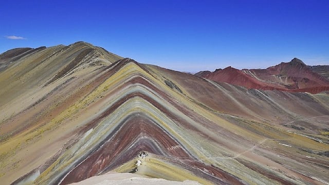 Cusco: Minem anuló la concesión minera sobre la montaña de siete colores