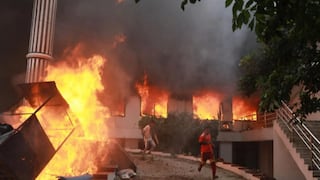 Manifestantes incendian el Parlamento de Nepal en medio de crisis política