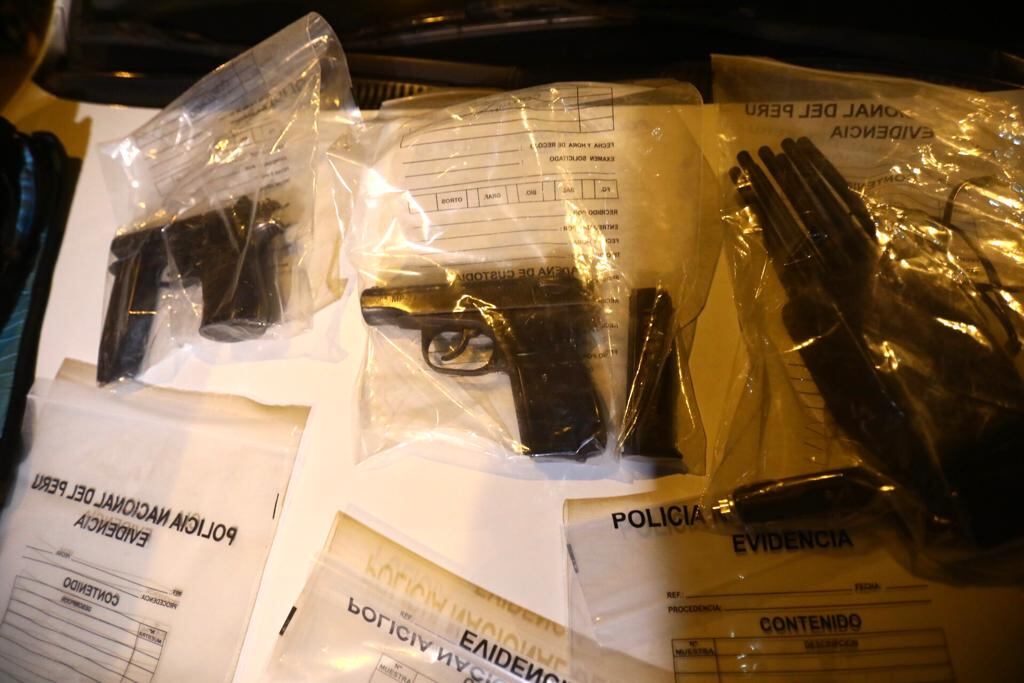 Detienen a 6 delincuentes que iban a bordo de 3 vehículos en Comas. Foto: César Grados/GEC