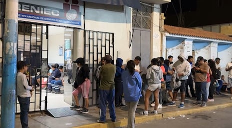 Comenzó la “fiebre” de recoger el DNI a último minuto en la provincia de Pisco