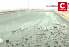 Oleaje anómalo afecta la avenida Costanera en el Callao: piedras y basura invaden pista y veredas