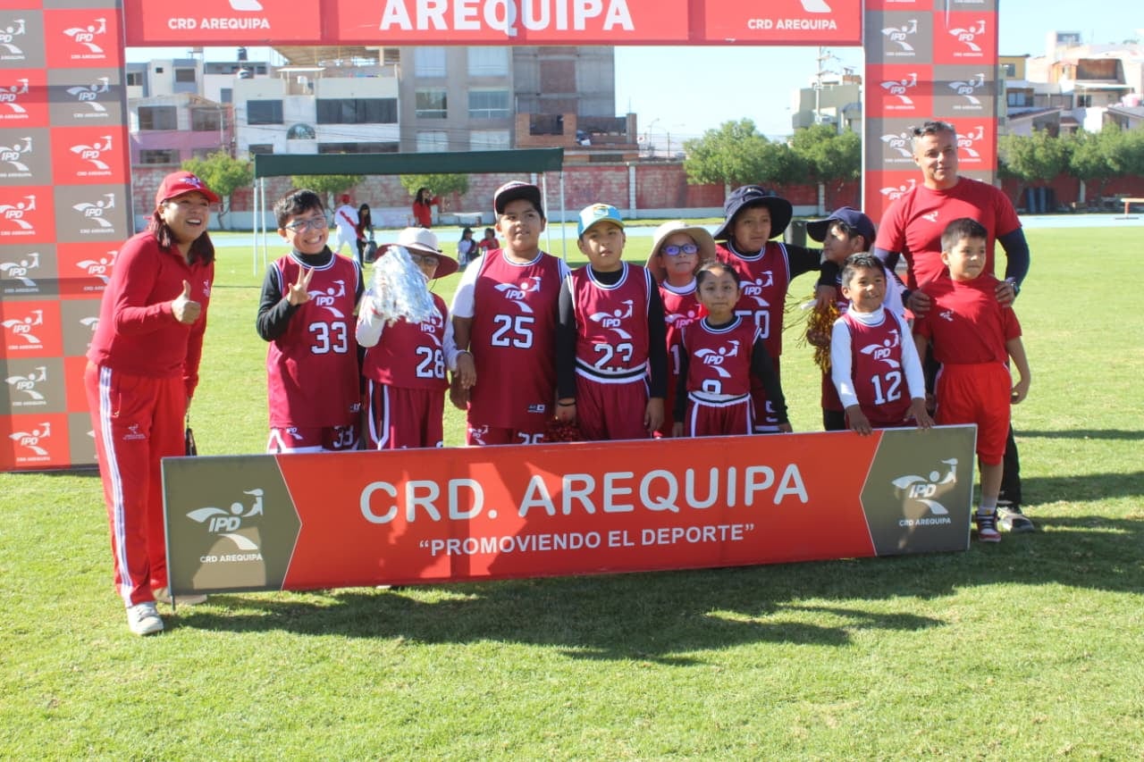 Disciplina de basquet en el Consejo Regional del Deporte Arequipa. (Foto: Álvaro Figueroa/@photo.gec)