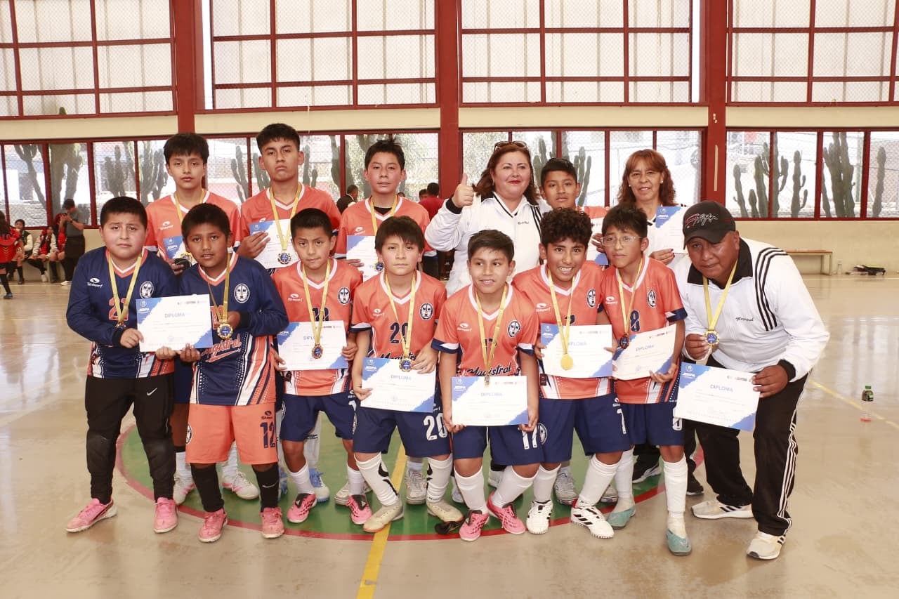 Colegio campeón en futsal varones en Arequipa. Foto: GEC.