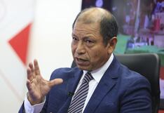 Ministro Daniel Maurate rechaza prohibición de minifaldas en el Congreso