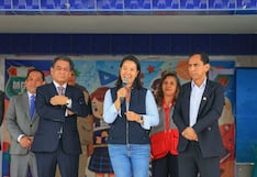 Keiko Fujimori supervisó retorno a clases en colegios afectados por lluvias en Lima Sur