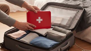 Botiquín de verano: esenciales para viajar con niños y adultos mayores