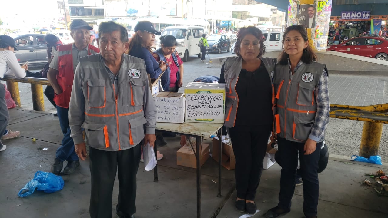 Frente de Defensa de la plataforma comercial Avelino. (Foto: GEC)