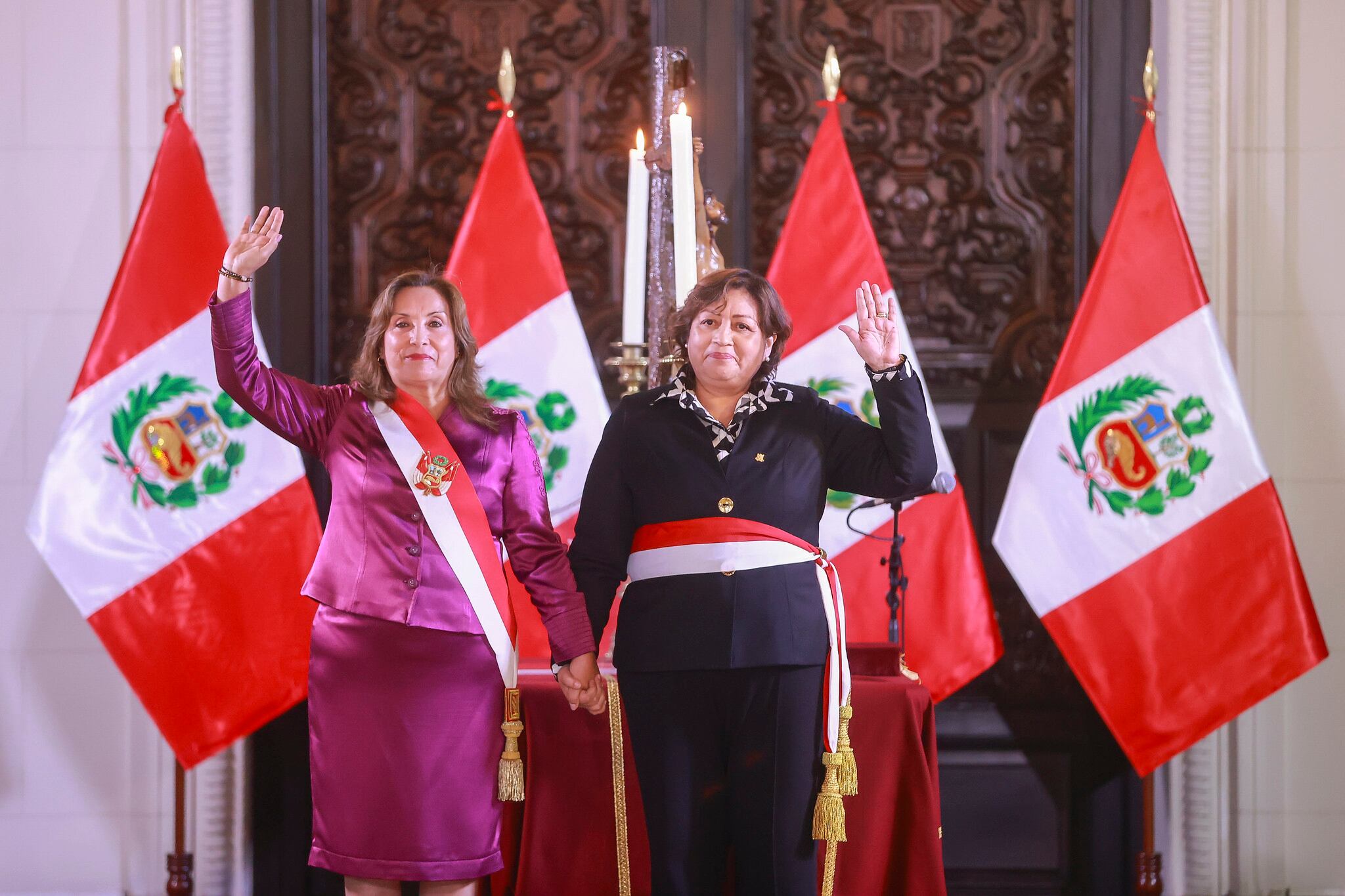 La ministra aseguró que las decisiones en el Consejo de Ministros se toman de manera conjunta y respaldó la labor del titular de Justicia, Juan José Santiváñez.