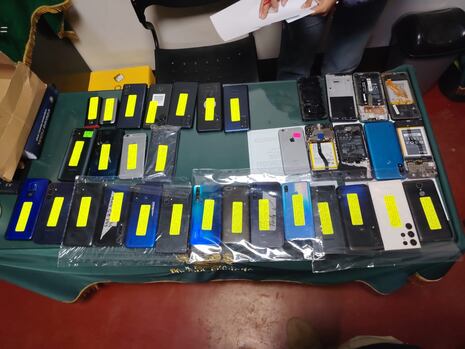 En Junín unos 50 son detenidos e incautan celulares por más de S/80 mil