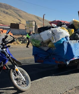 Puno: Trabajadora de limpieza muere atropellada por un volquete