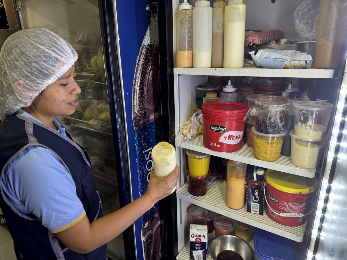 Autoridades inspeccionan heladerías en la ciudad de Sullana, en Piura