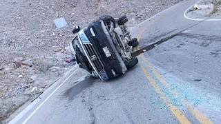 Tacna: Volcadura de miniván con conjunto de zampoñas deja 12 heridos