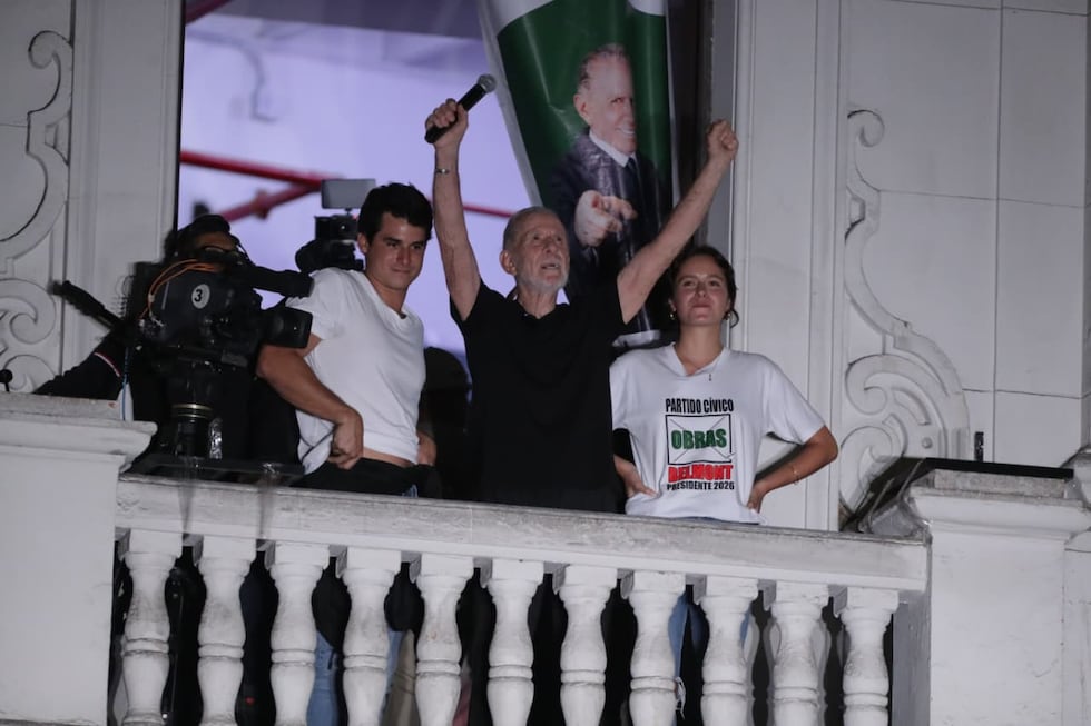 Ricardo Belmont encabeza cierre de campaña de OBRAS en la plaza San Martín | POLITICA | CORREO