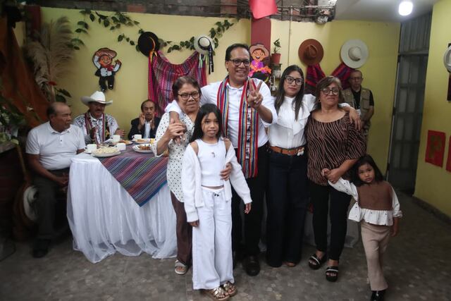 Roberto Sánchez: así fue el desayuno electoral junto a su familia en Huaral (Fotos: Jesús Saucedo/GEC)